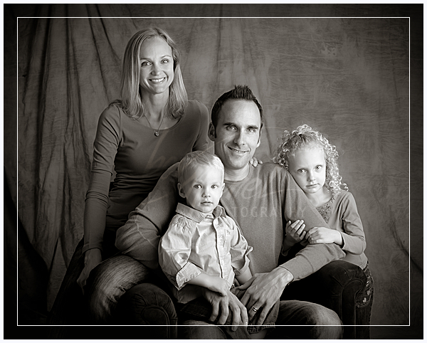wpid7990-001_Widendern_a.jpg Family Portrait