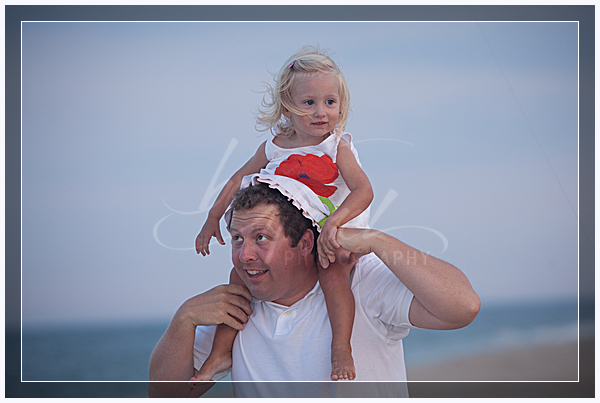wpid8054-235_Gegelys.jpg family beach portrait